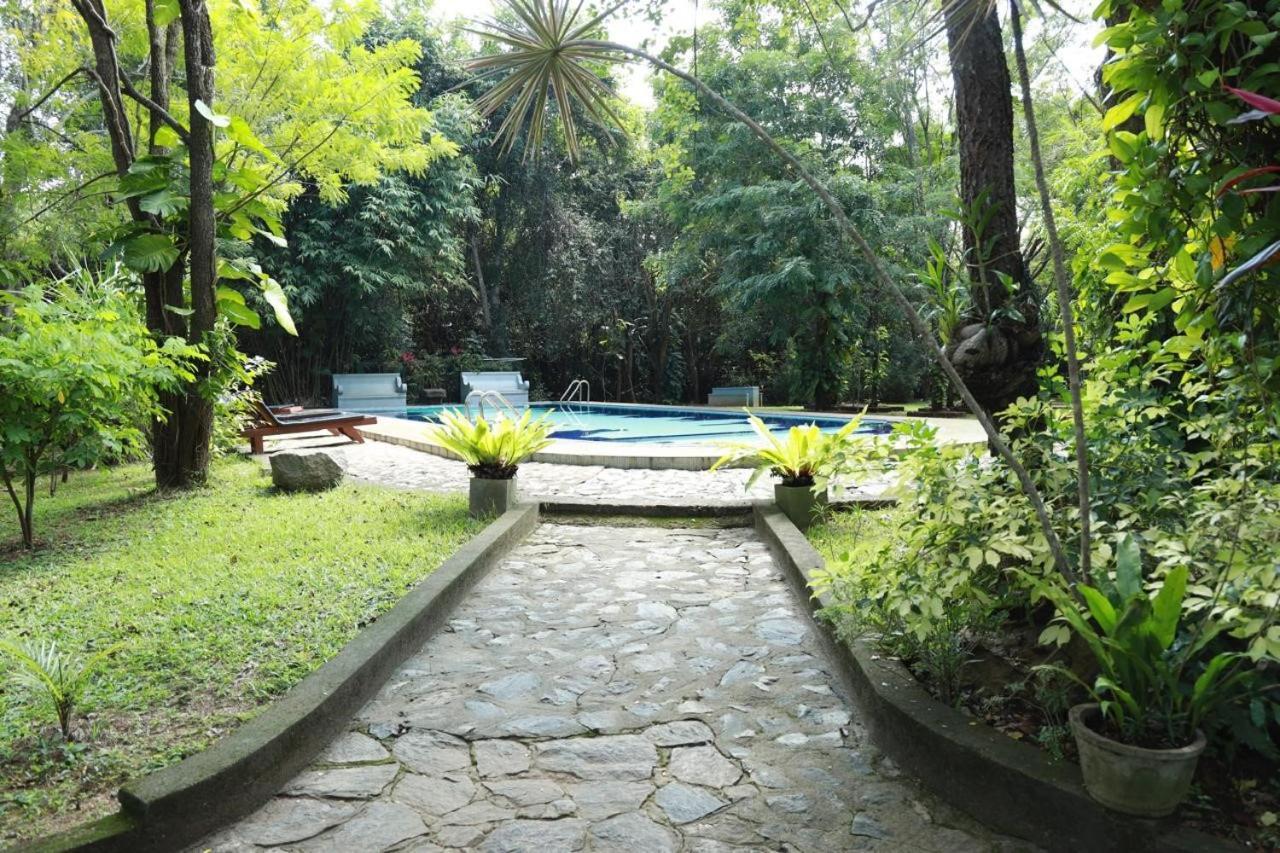 Jays Holiday Resort 하바라나 외부 사진